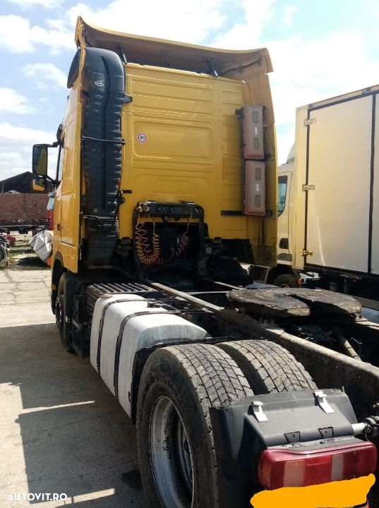 Dezmembrez camion Volvo FH 12 an fabricatie 2008 - 4