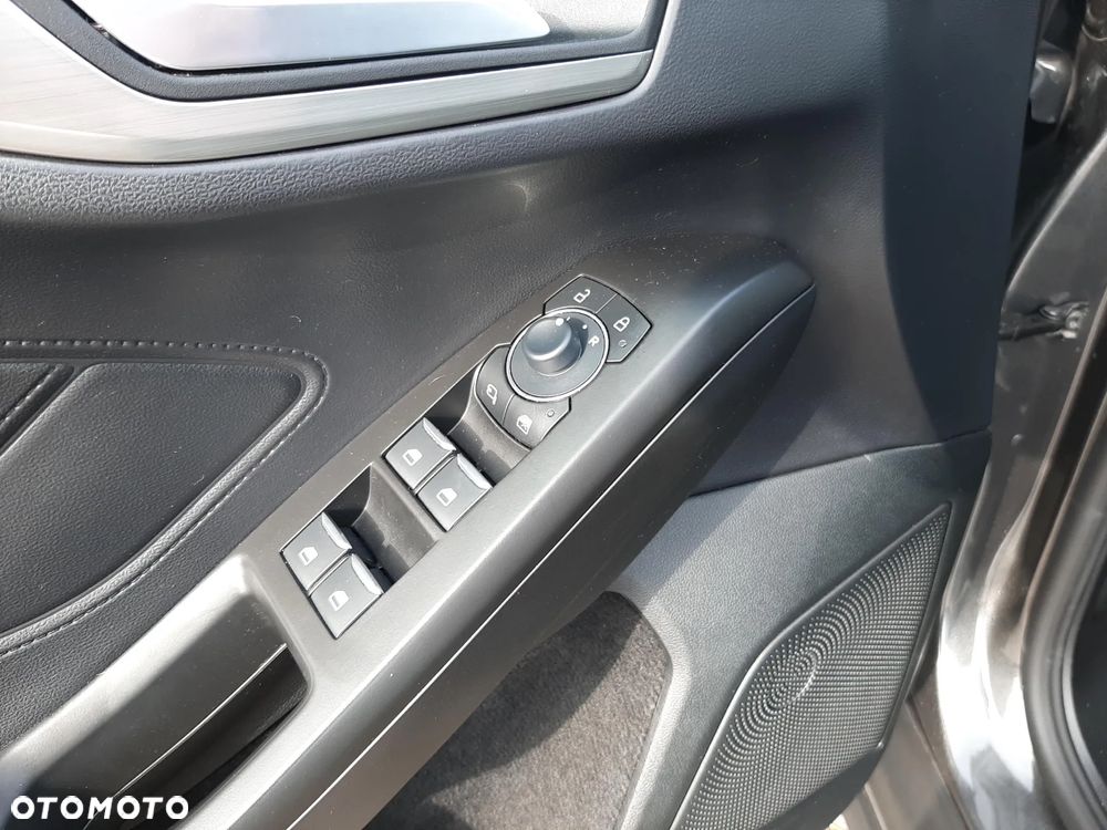 Ford Focus 1.5 EcoBlue Titanium X - 13