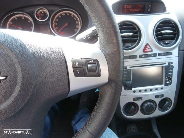 Opel Corsa 1.3 CDTi Enjoy EcoFLEX - 20