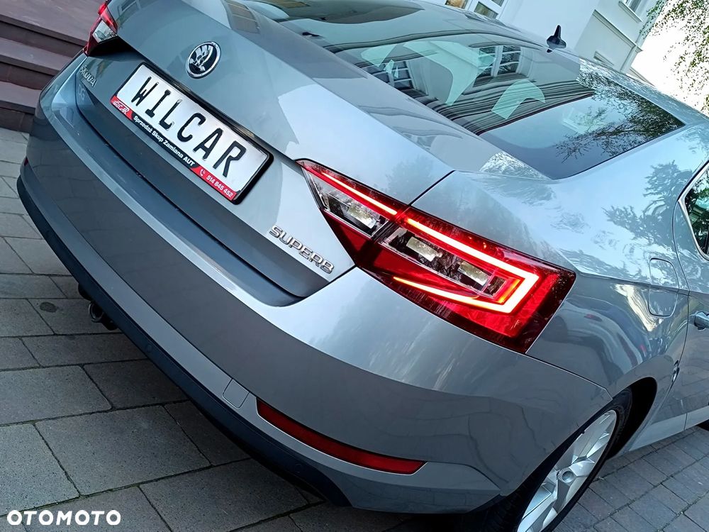 Skoda Superb 1.4 TSI ACT DSG Ambition - 23