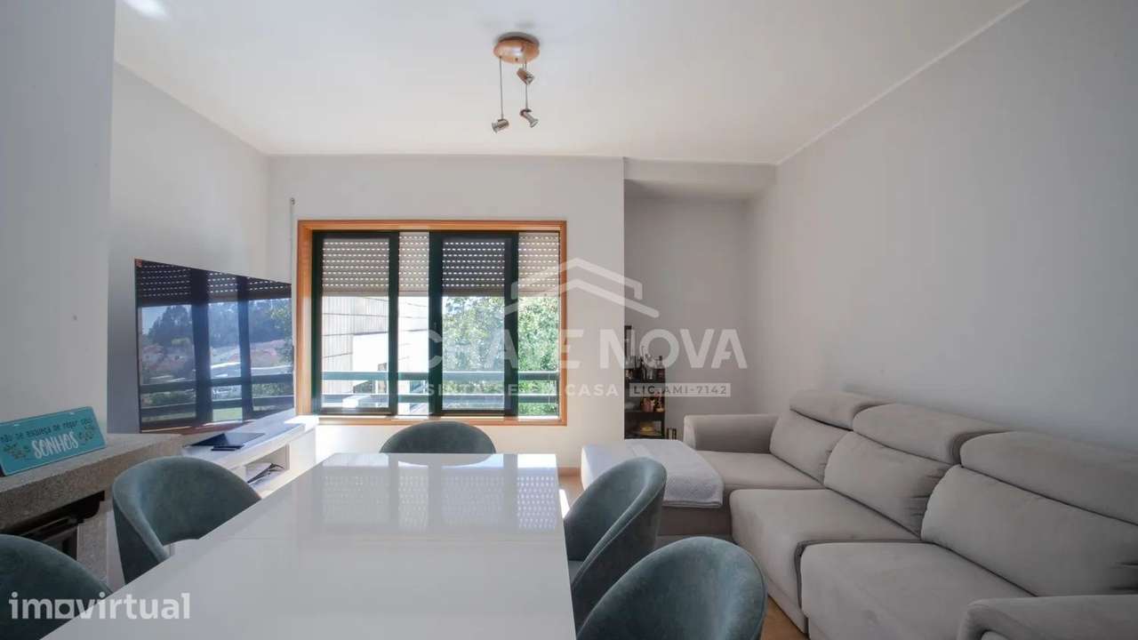 T3 c/ Lugar de Garagem e Arrumos em Lourosa - Grande imagem: 2/30