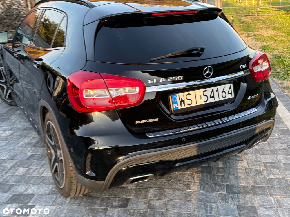 Mercedes-Benz GLA 200 (CDI) d 4Matic 7G-DCT AMG Line - 2