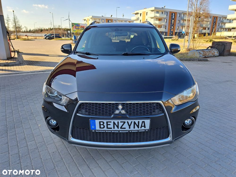 Mitsubishi Outlander - 3