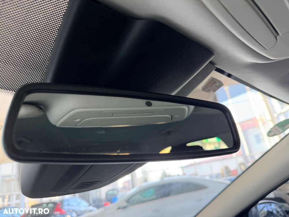 Ford Focus Turnier 1.5 EcoBlue Start-Stopp-System Aut. TITANIUM X - 18