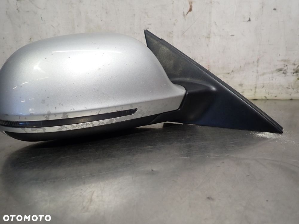 LUSTERKO PRAWE ELEKTRYCZNE AUDI A4 B8 2.0 - 3