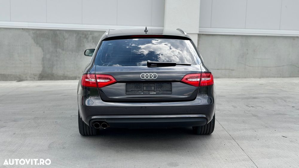 Audi A4 2.0 TDI DPF multitronic Ambiente - 9