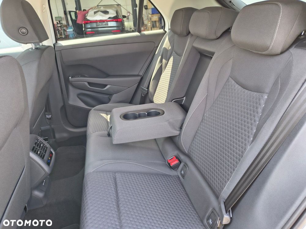 Volkswagen T-Roc 1.5 eTSI Life DSG - 24