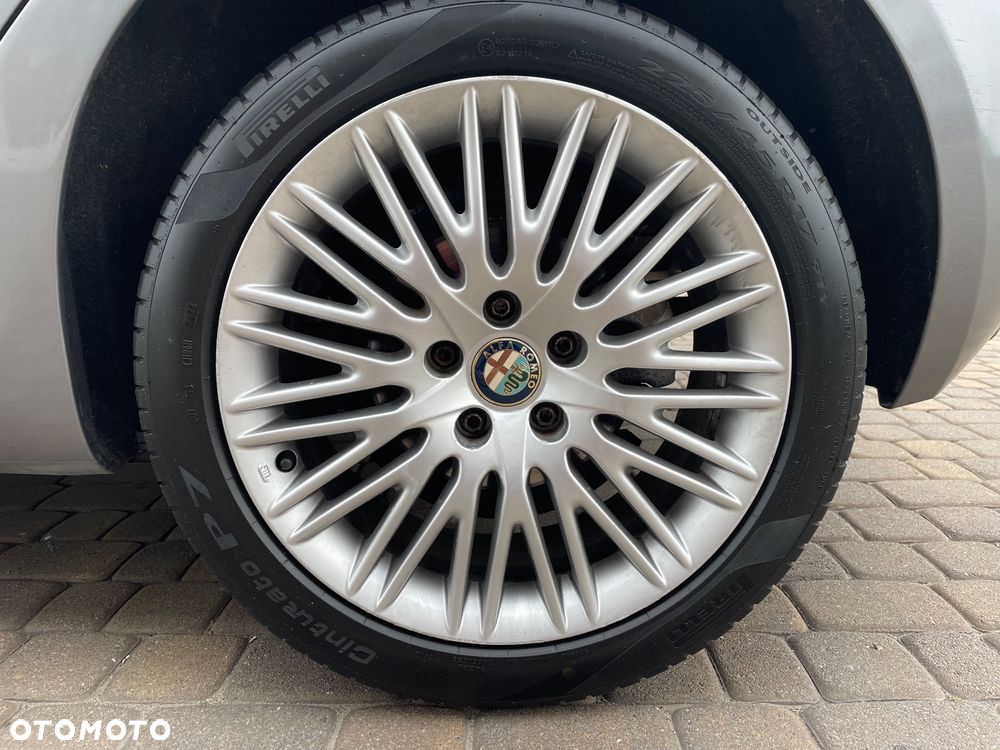 Alfa Romeo Giulietta 2.0 JTDM 16V TCT Turismo - 24