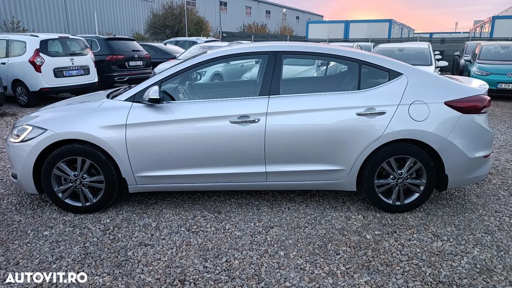 Hyundai Elantra 1.6 MPi Highway - 10