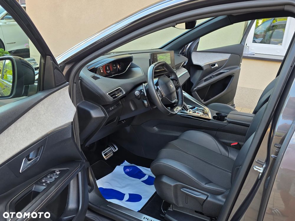 Peugeot 3008 1.5 BlueHDi GT S&S EAT8 - 17