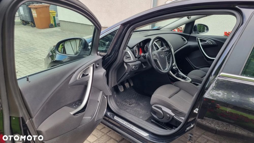 Opel Astra 1.4 Turbo - 9