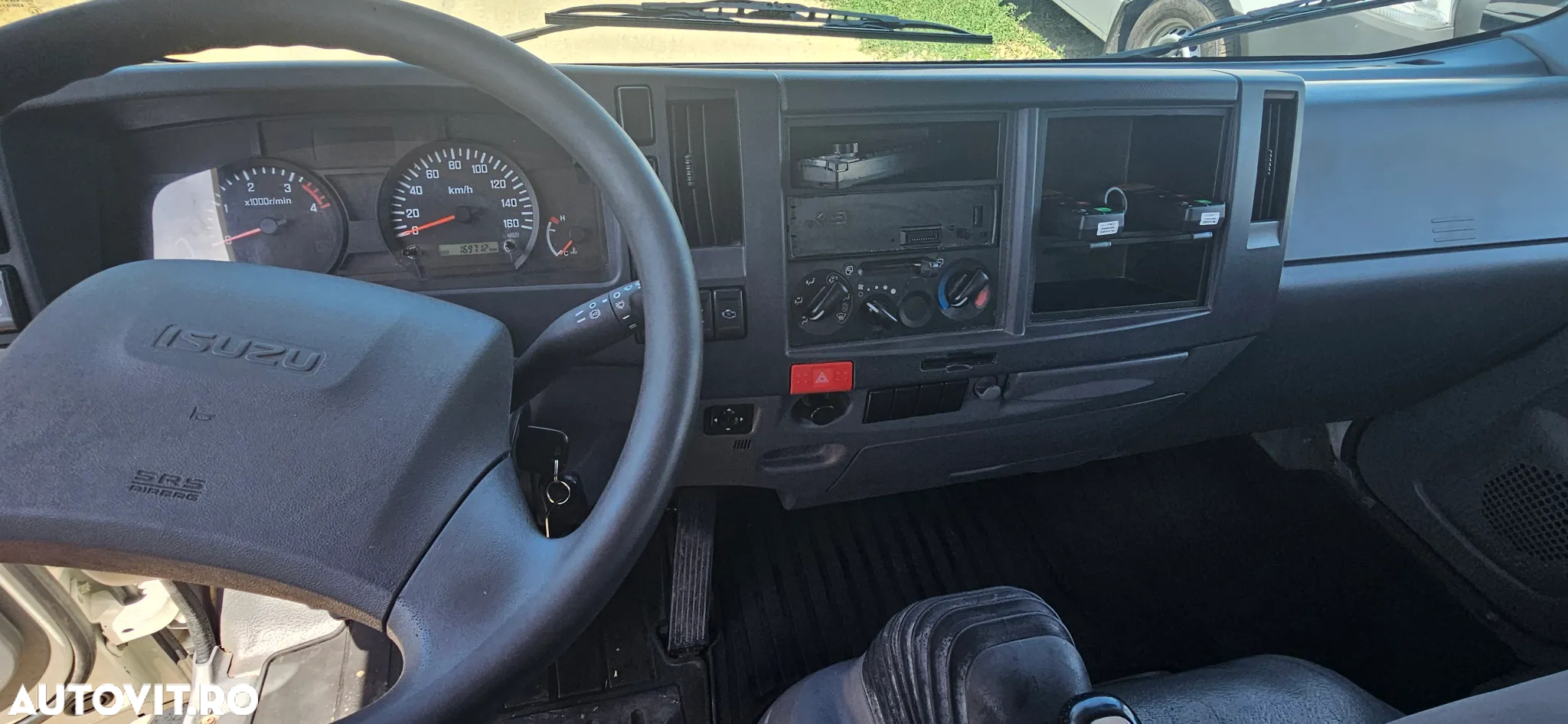 Isuzu Basculabila - 13