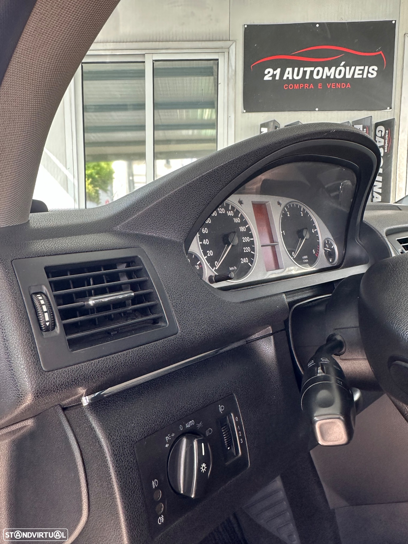 Mercedes-Benz B 180 CDi Autotronic - 25