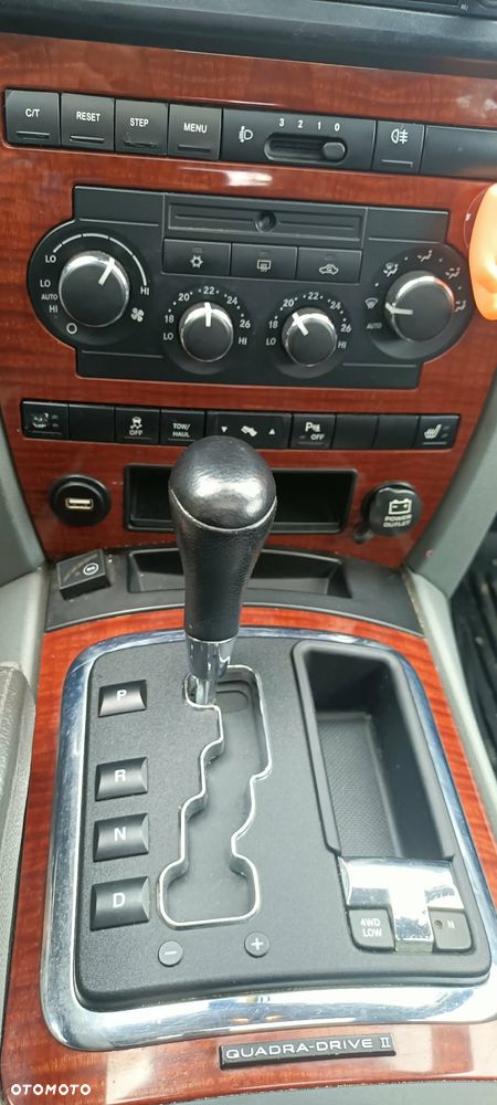 Jeep Grand Cherokee - 17