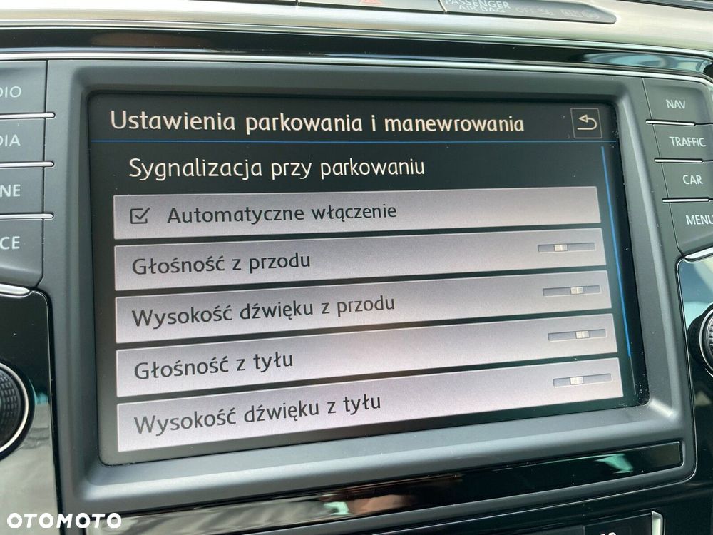 Volkswagen Passat - 34