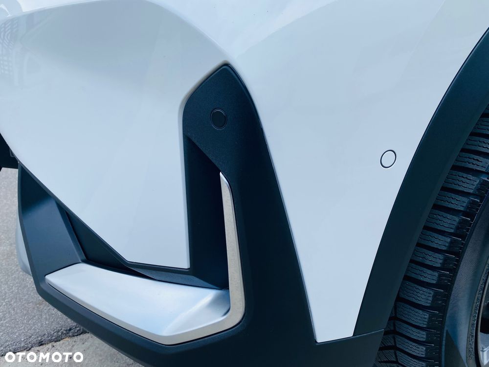 BMW iX1 xDrive30 66.5kWh xLine - 21