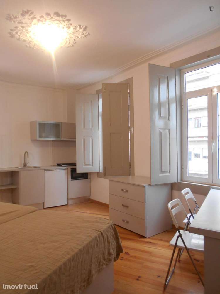 Estúdio - localizado em Baixa Coimbra - Grande imagem: 2/11