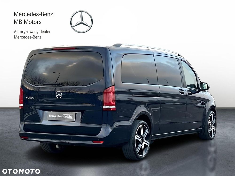 Mercedes-Benz Klasa V - 6