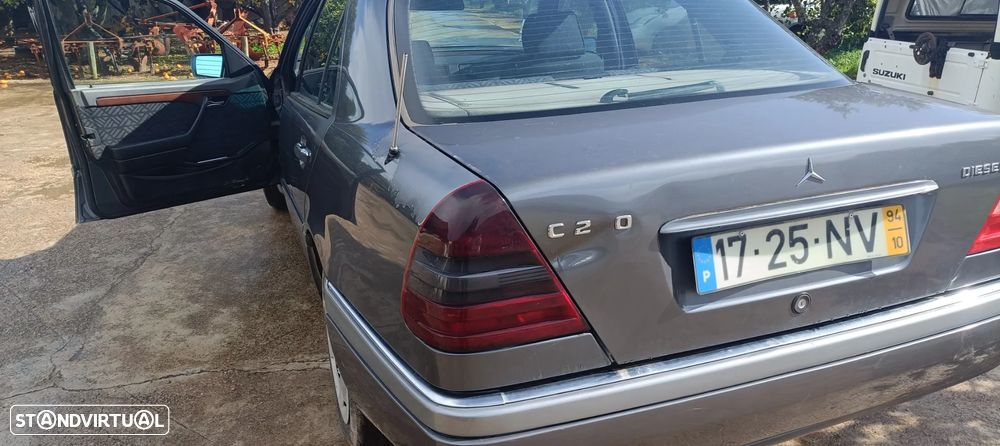 Mercedes-Benz C 220 D Elegance - 2