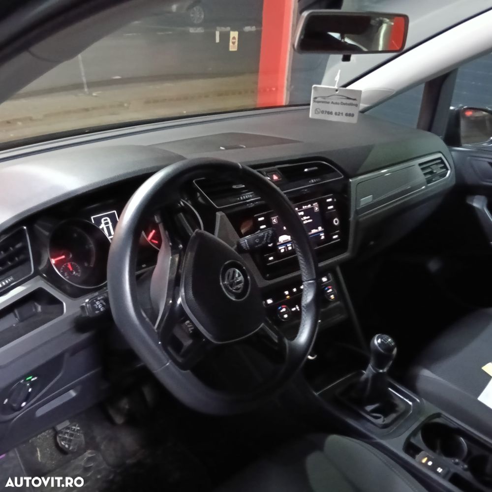 Volkswagen Touran 1.6 TDI Comfortline - 13