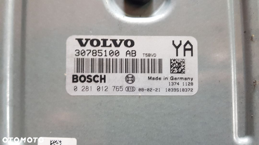 VOLVO V70 III 2.4D STEROWNIK SILNIKA 0281012765 - 2