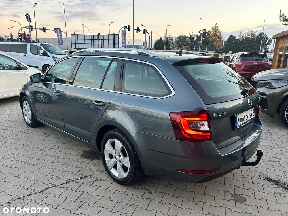 Skoda Octavia 2.0 TDI Elegance DSG - 12