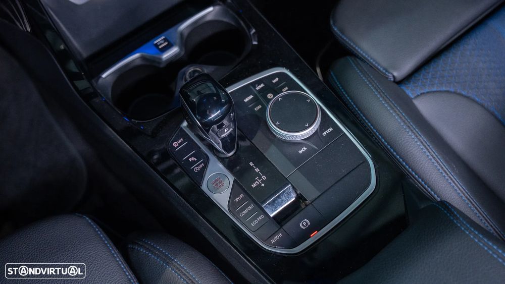 BMW 116 d Pack Desportivo M Auto - 16