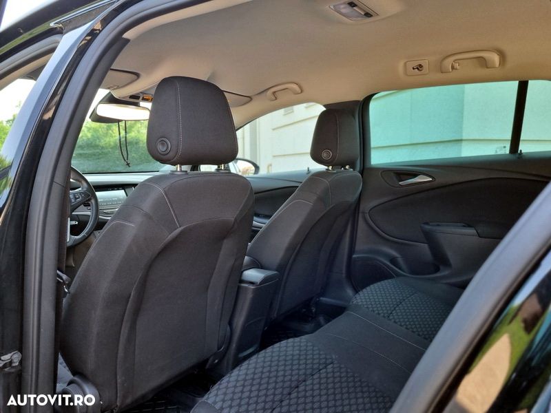 Opel Astra Sports Tourer 1.2 Turbo Elegance - 13