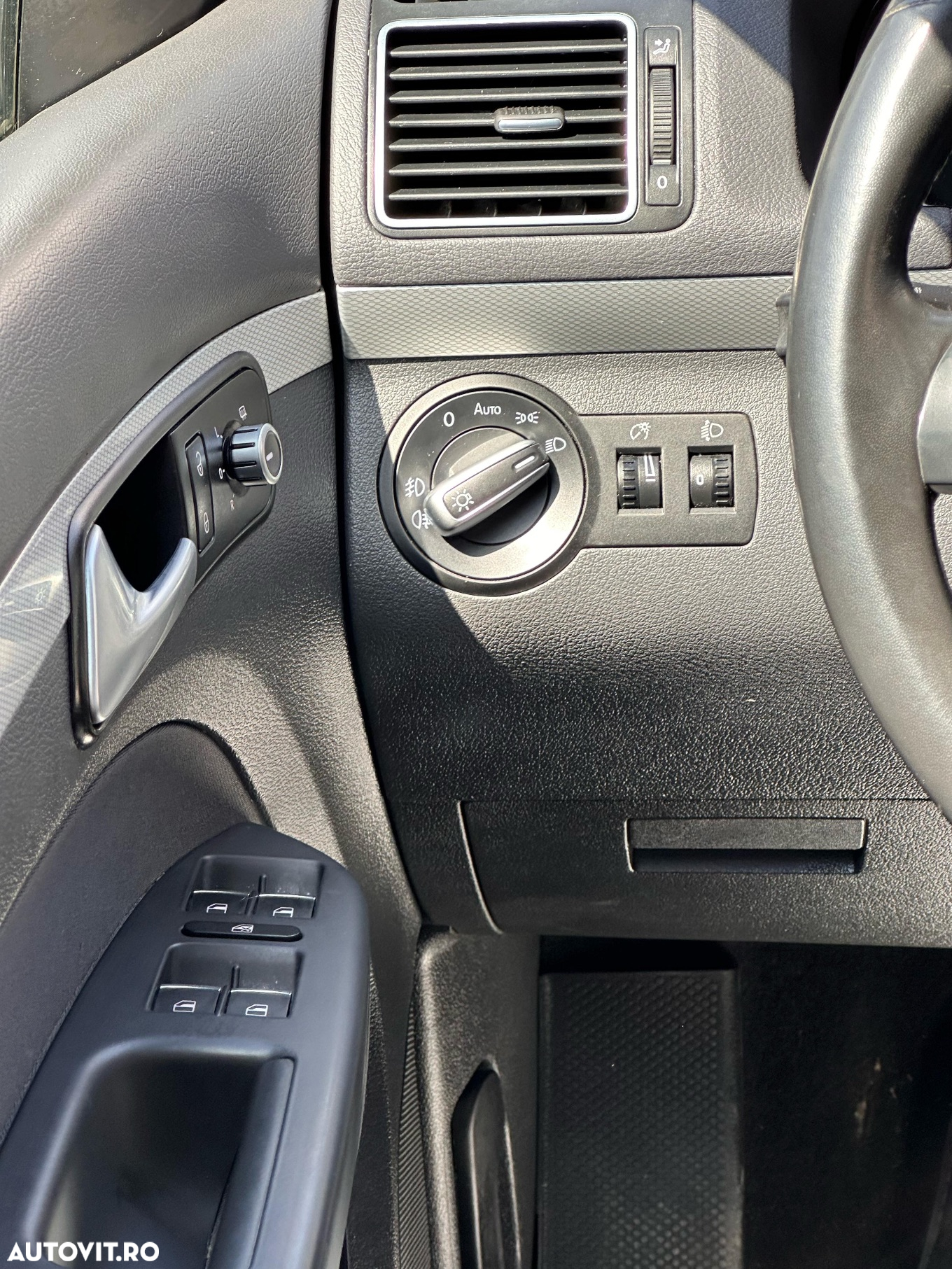 Volkswagen Touran - 20