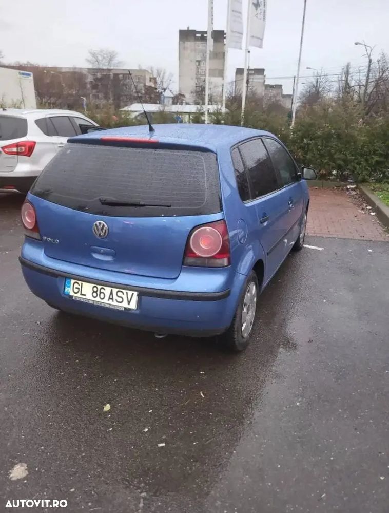 Volkswagen Polo - 4