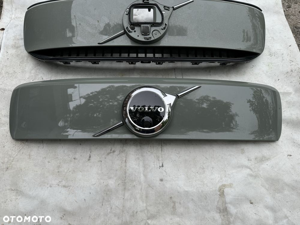 Grill atrapa volvo xc40 C40 P8 elektryk - 2