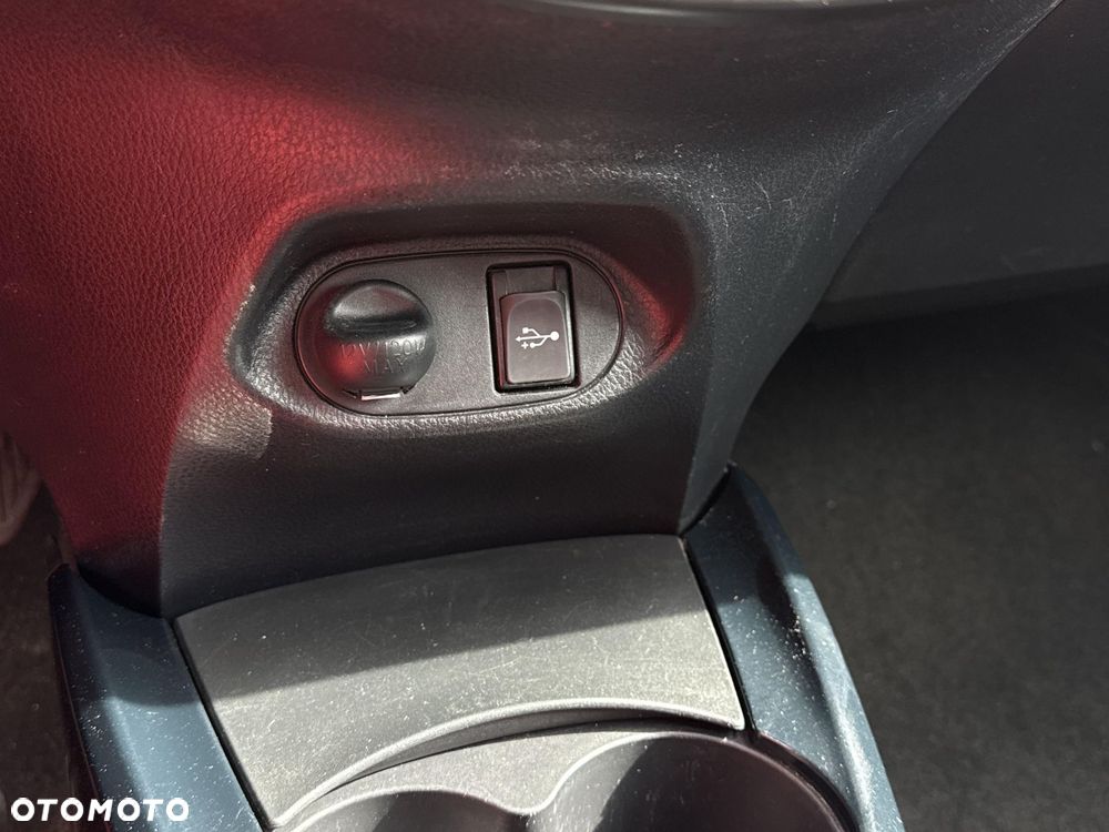 Toyota Yaris 1.5 Selection - 23