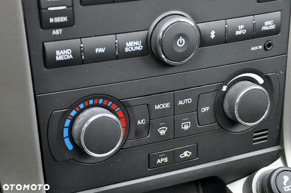 Chevrolet Captiva - 35