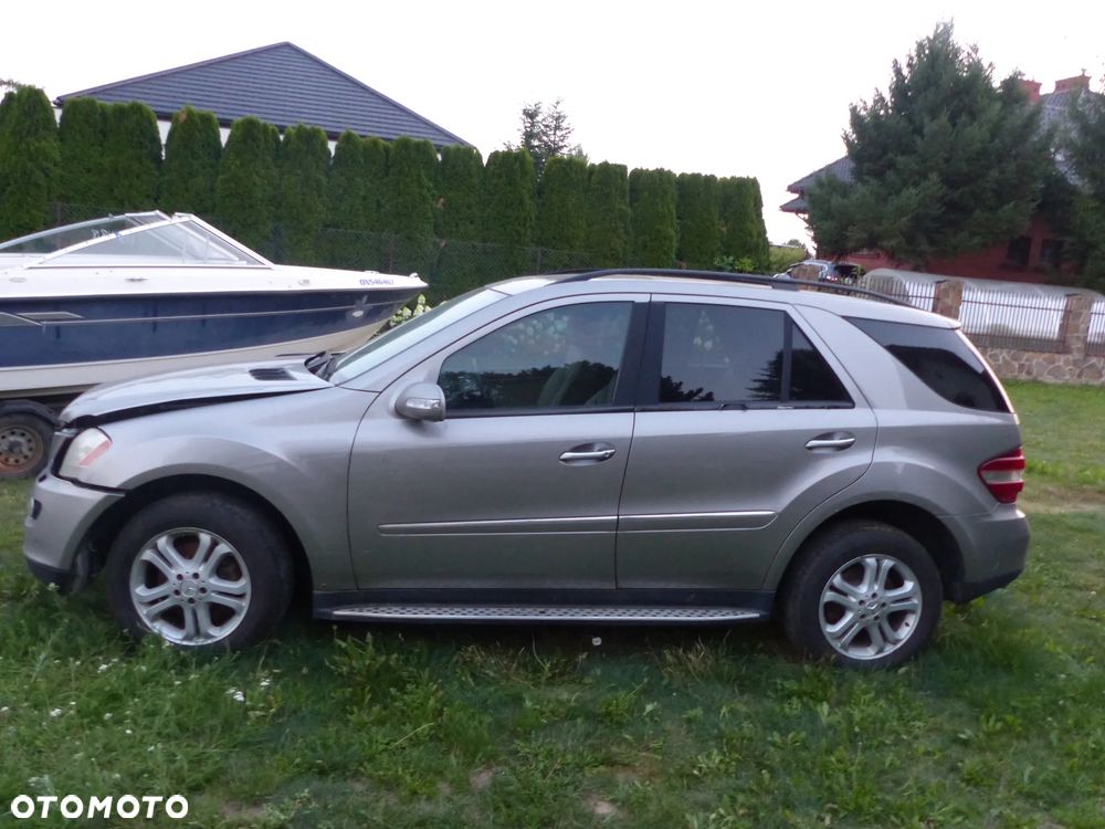 Mercedes-Benz ML 320 CDI 4Matic 7G-TRONIC - 11