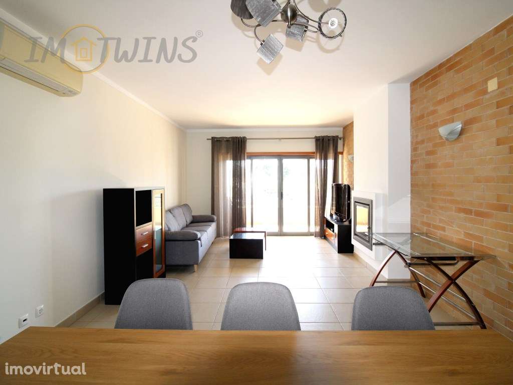 Arrenda-se T2 com estacionamento privado e piscina - Grande imagem: 5/18