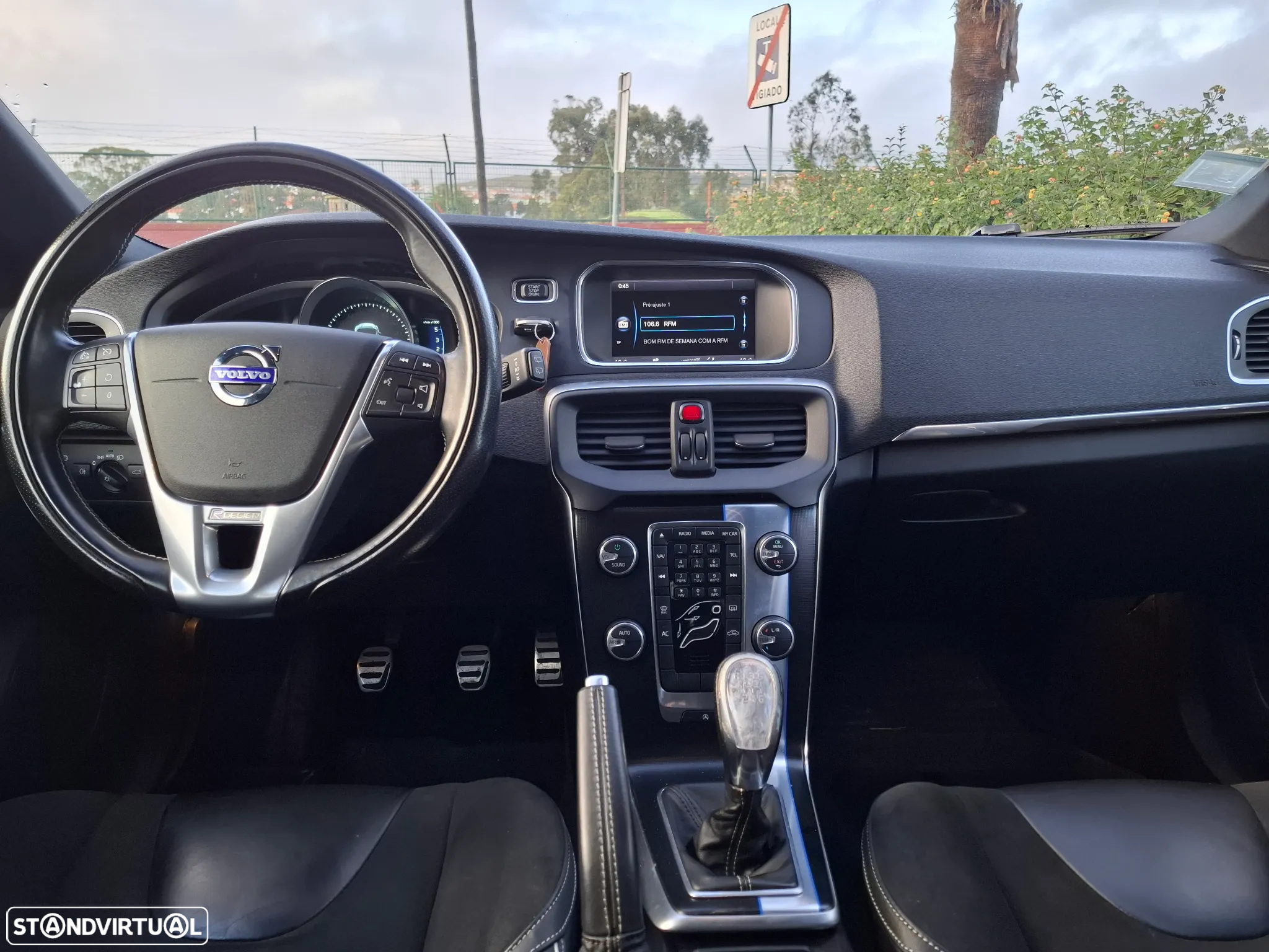 Volvo V40 1.6 D2 Eco R-Design - 4
