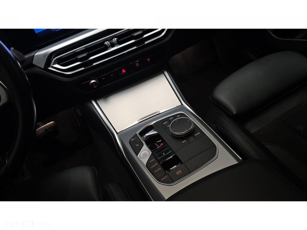 BMW Seria 3 320d xDrive mHEV M Sport - 22