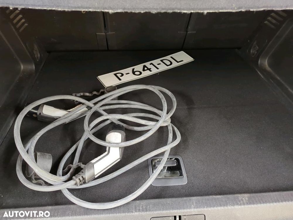 Citroën C5 Aircross 1.6 PHeV FWD 225 EAT8 Shine - 12