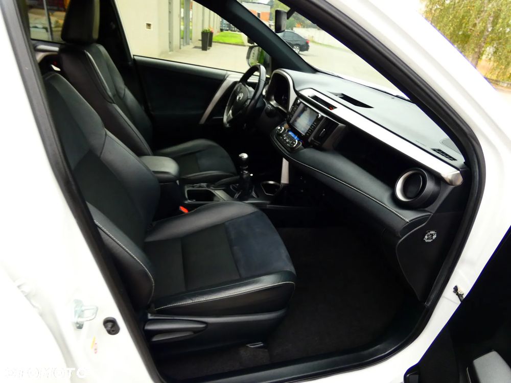 Toyota RAV4 2.0 D-4D 4x2 Start-Stop Edition S+ - 15