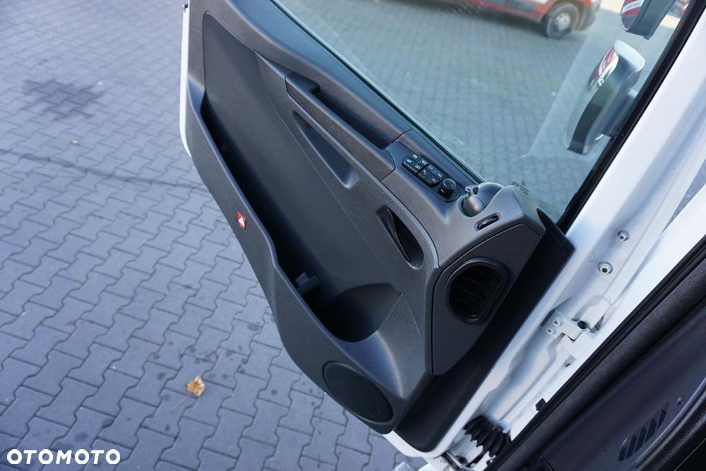 Mercedes-Benz ATEGO / 1223 / ACC / EURO 6 / CHŁODNIA + WINDA / MULTITEMPERATURA - 21