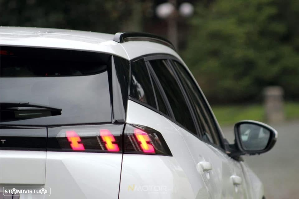 Peugeot 2008 1.2 PureTech Allure Pack EAT8 - 11