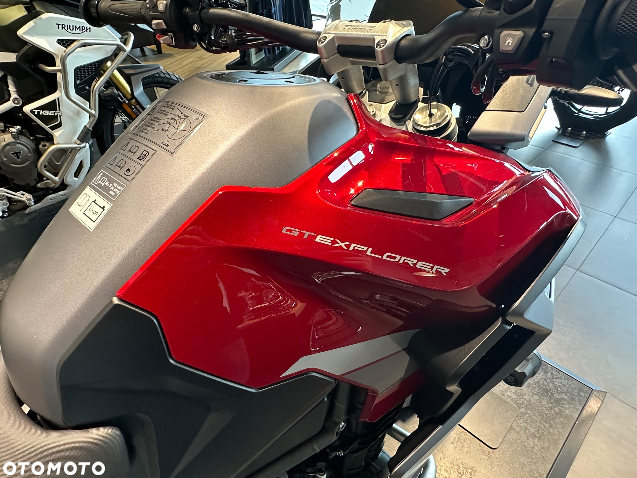 Triumph Tiger - 5