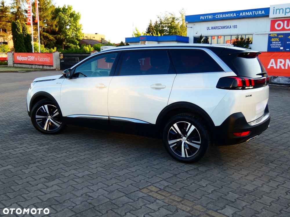 Peugeot 5008 - 5