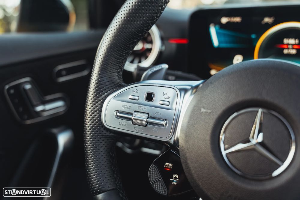 Mercedes-Benz A 45 AMG S 4Matic+ Speedshift DCT 8G - 32