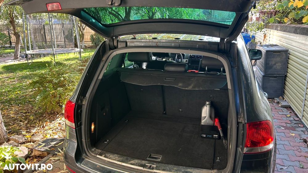 Volkswagen Touareg 2005 photo 2
