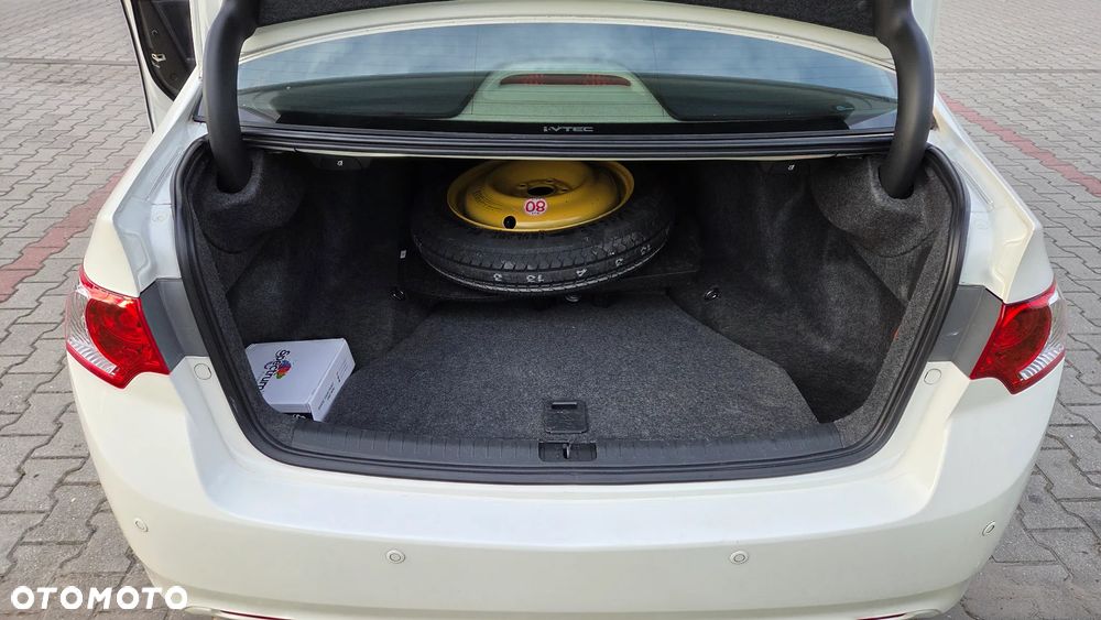 Honda Accord 2.0 Executive - 10