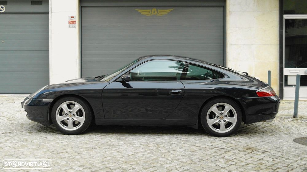 Porsche 911 (996) Carrera Coupé - 12