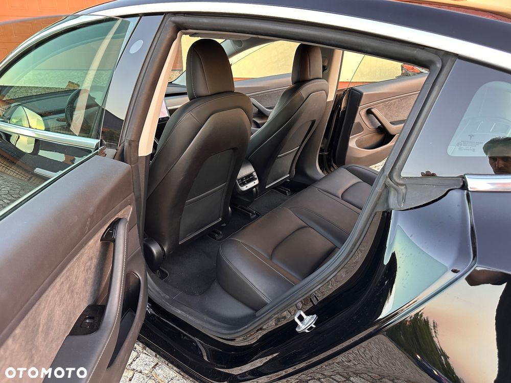 Tesla Model 3 - 20