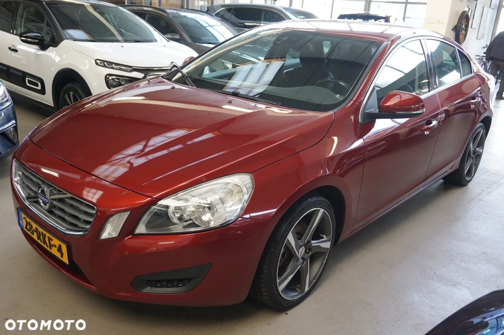 Volvo S60 - 1