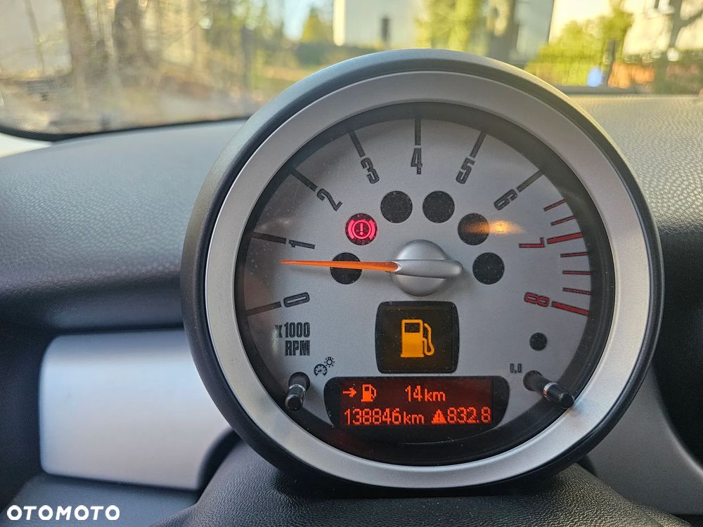 MINI Cooper 50 Mayfair - 14